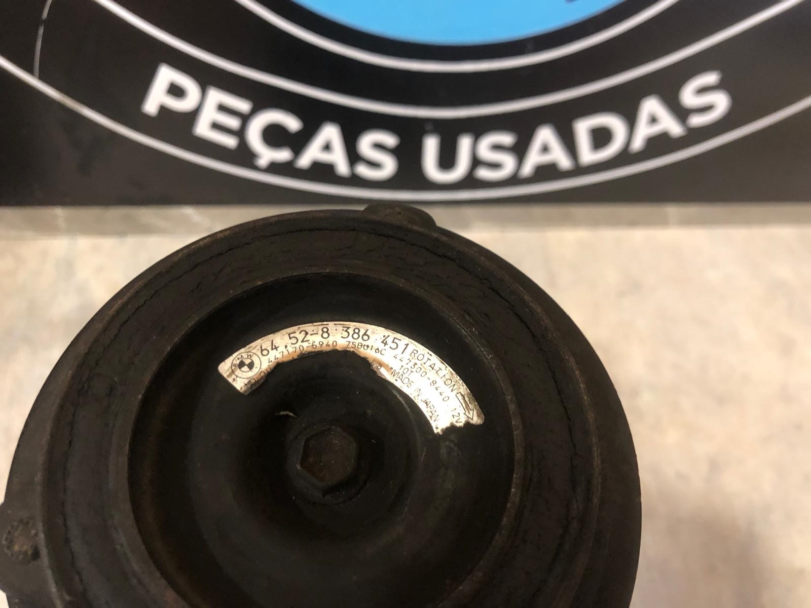 Compressor do Ar Condicionado BMW 5 E39 Ref.64.52-8386451 - Image 3