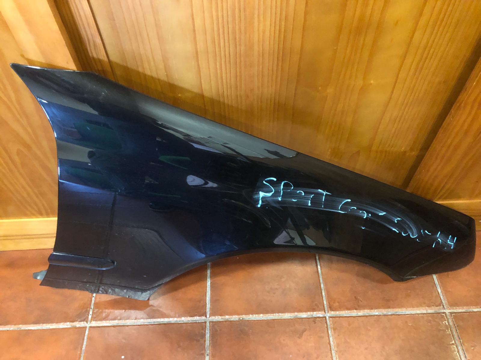 Guarda Lamas Frente Direito Mercedes Sport Coupé Ref.A2038800418