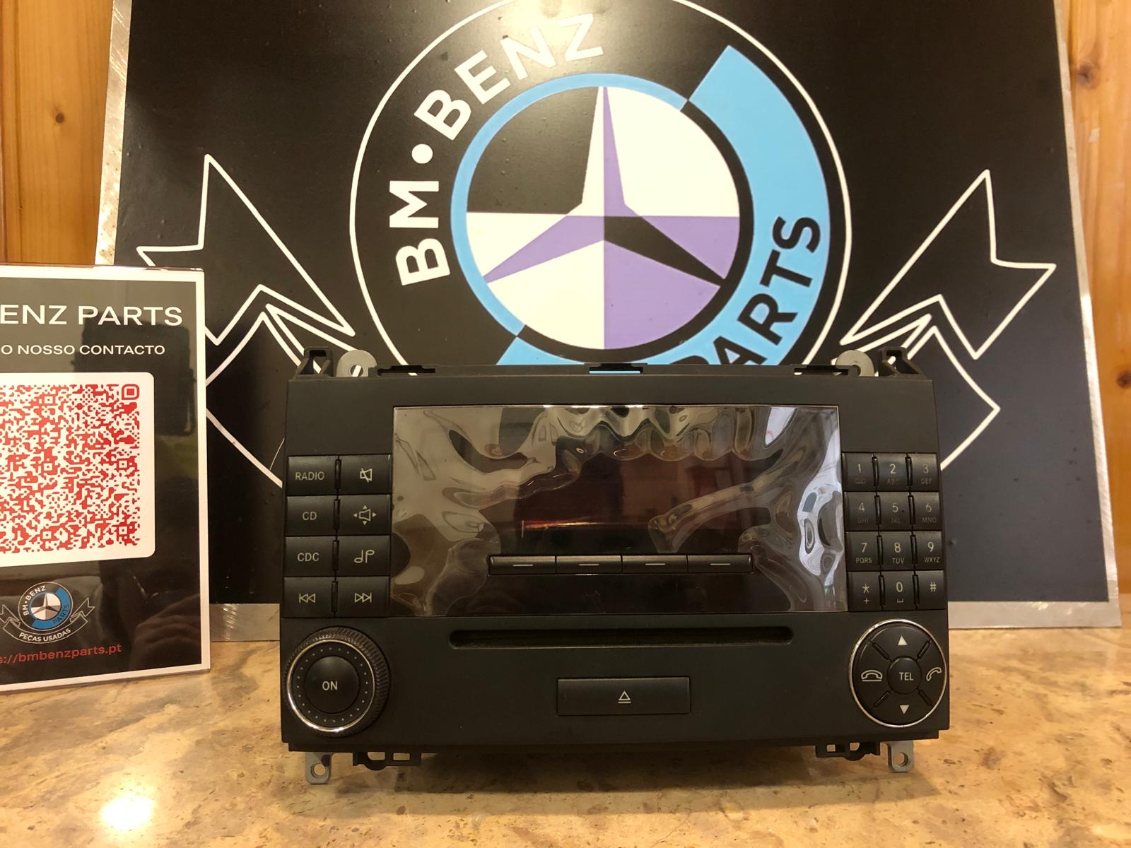 Rádio com GPS para Mercedes W169 e W245 Ref.A1698700689