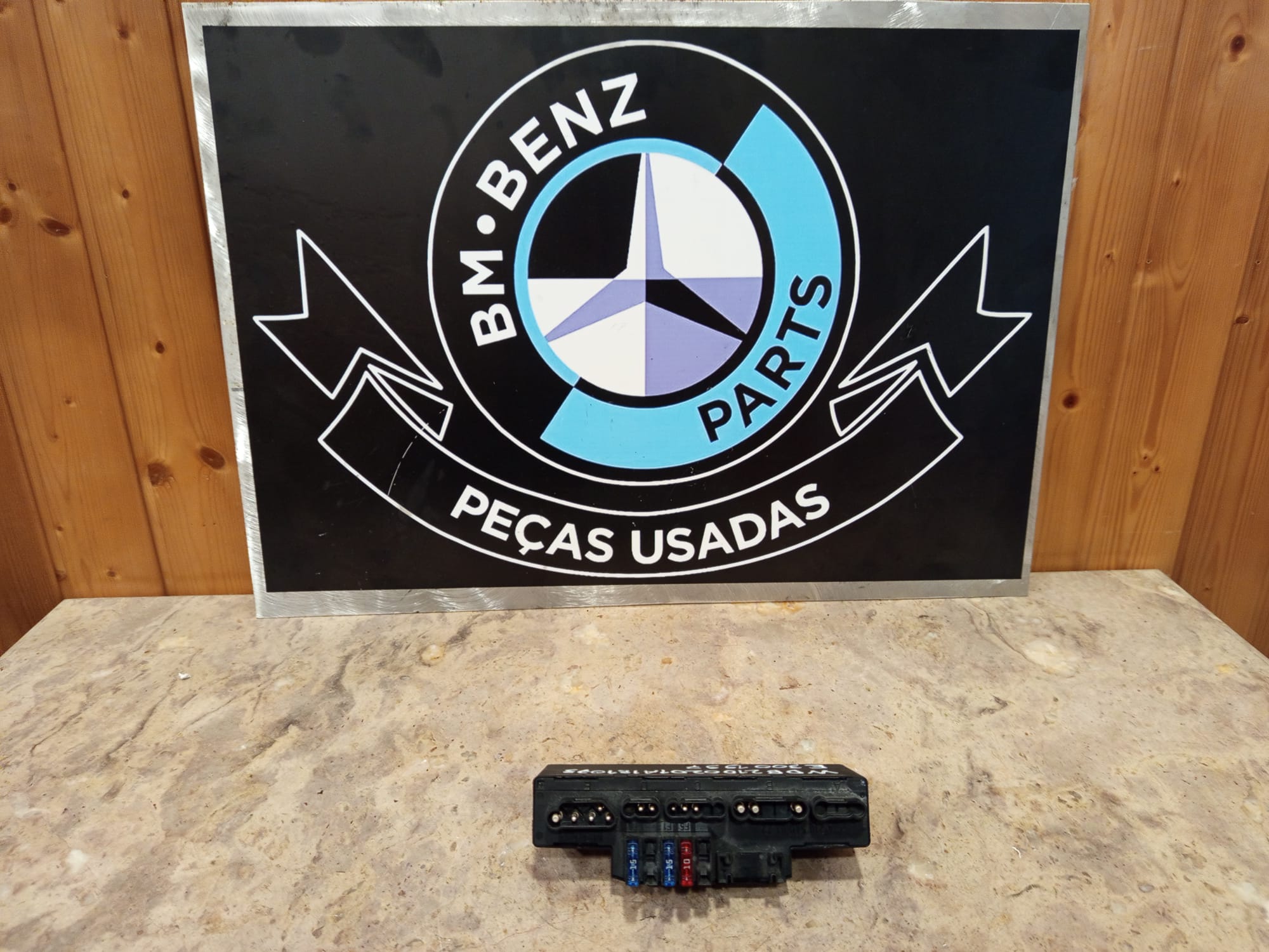 Unidade de Relé Mercedes W210 E300 1997 – Ref. A2105400372 - Image 2