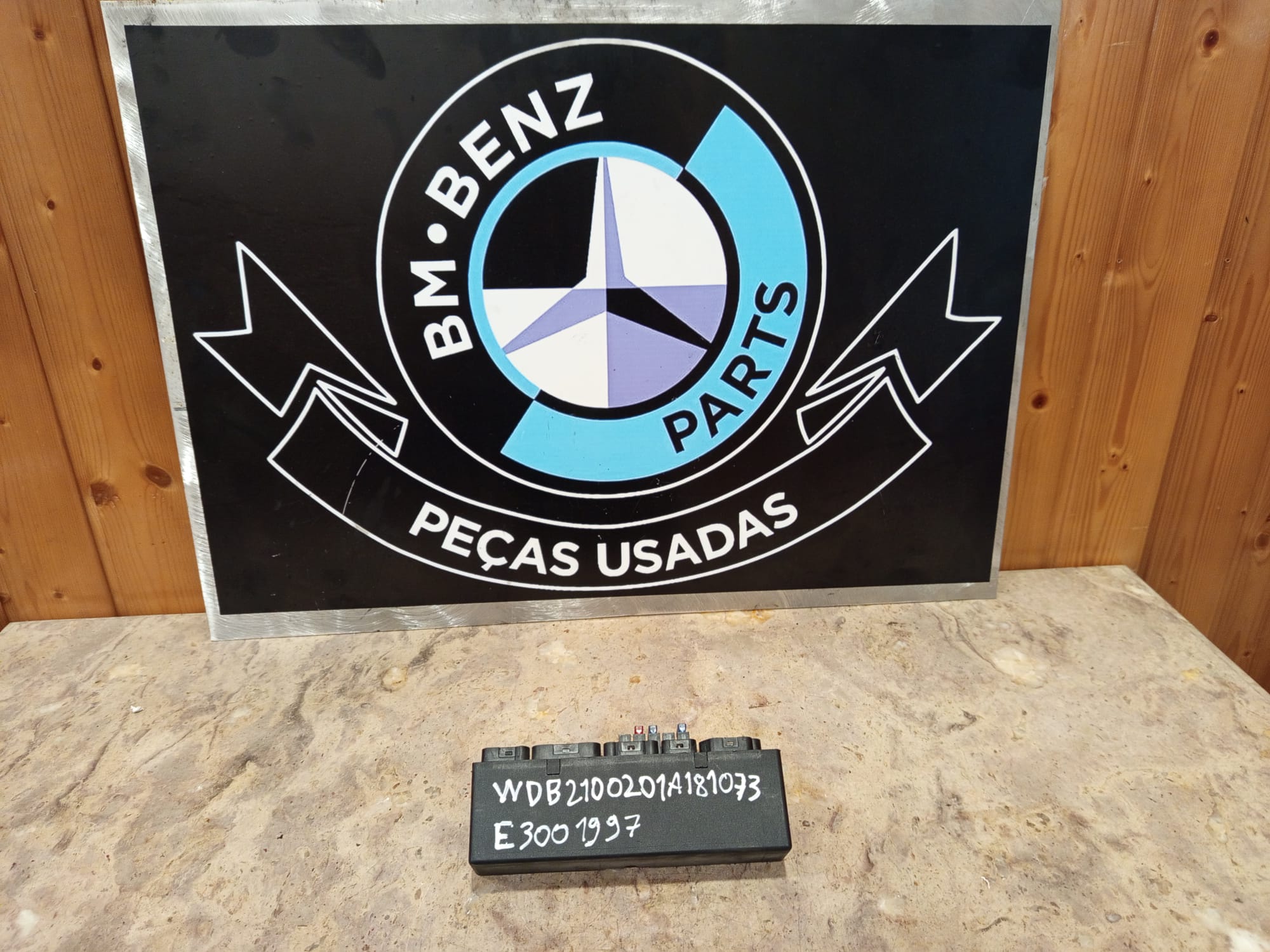 Unidade de Relé Mercedes W210 E300 1997 – Ref. A2105400372